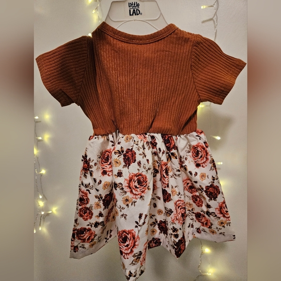 Bundle of baby dresses - Picture 7 of 7